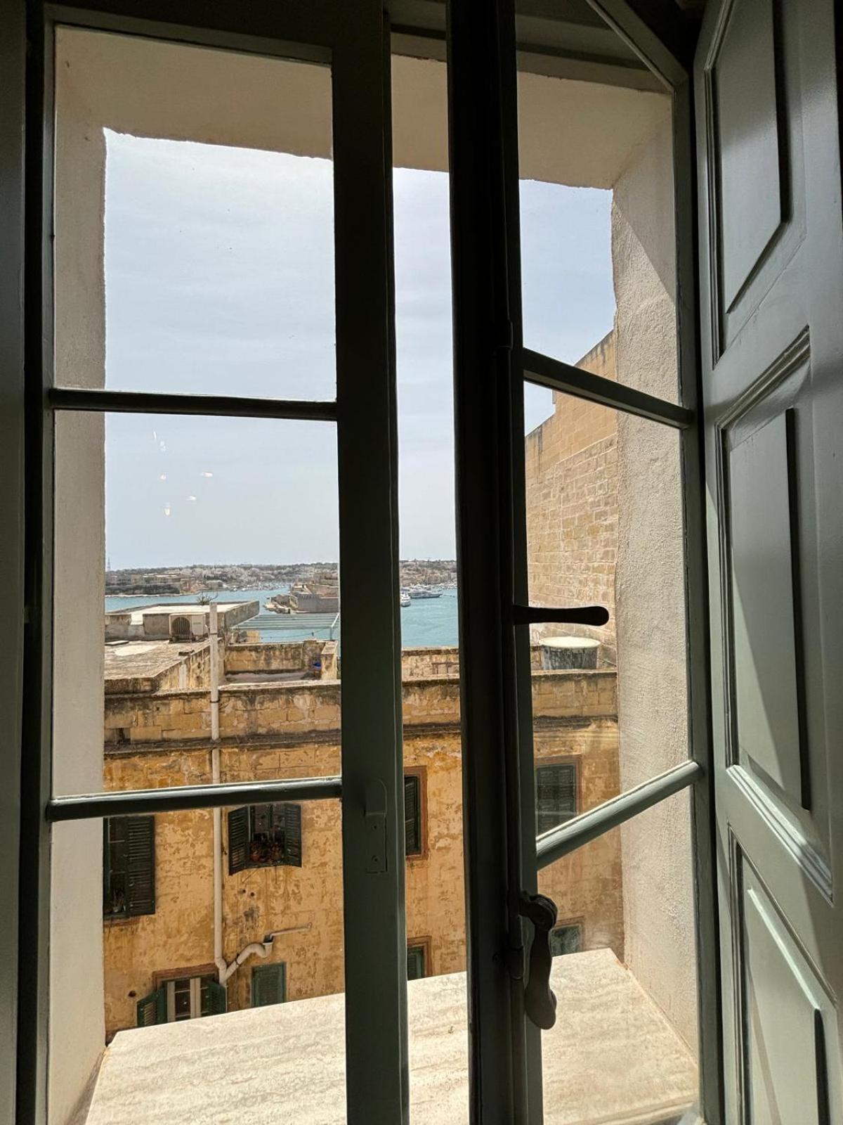 Battery House Hotel Valletta Luaran gambar