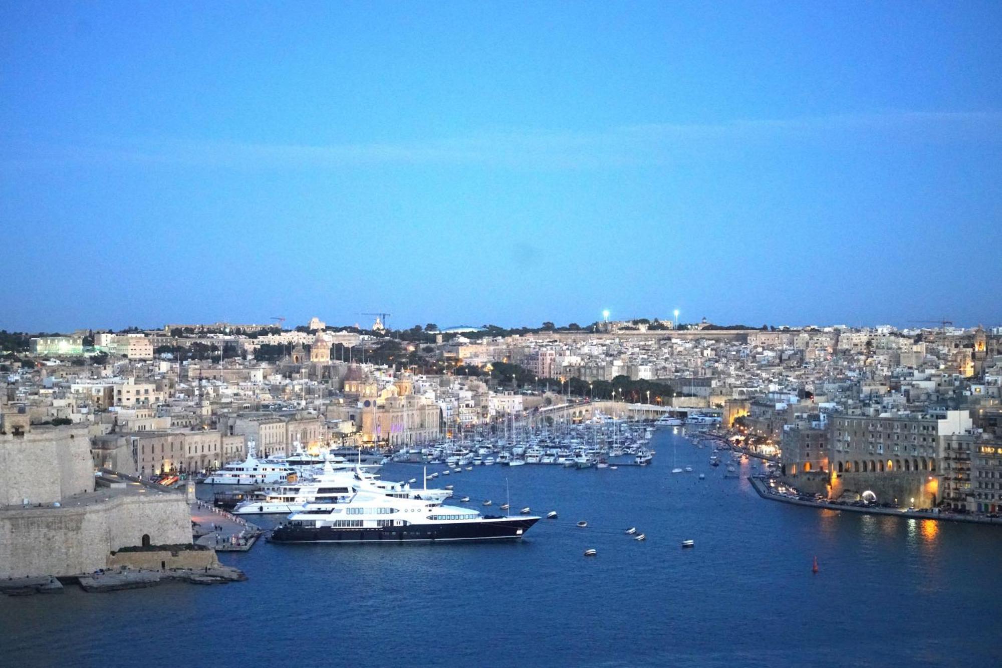 Battery House Hotel Valletta Luaran gambar