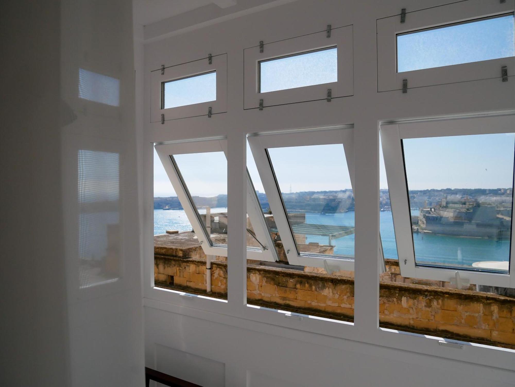 Battery House Hotel Valletta Bilik gambar