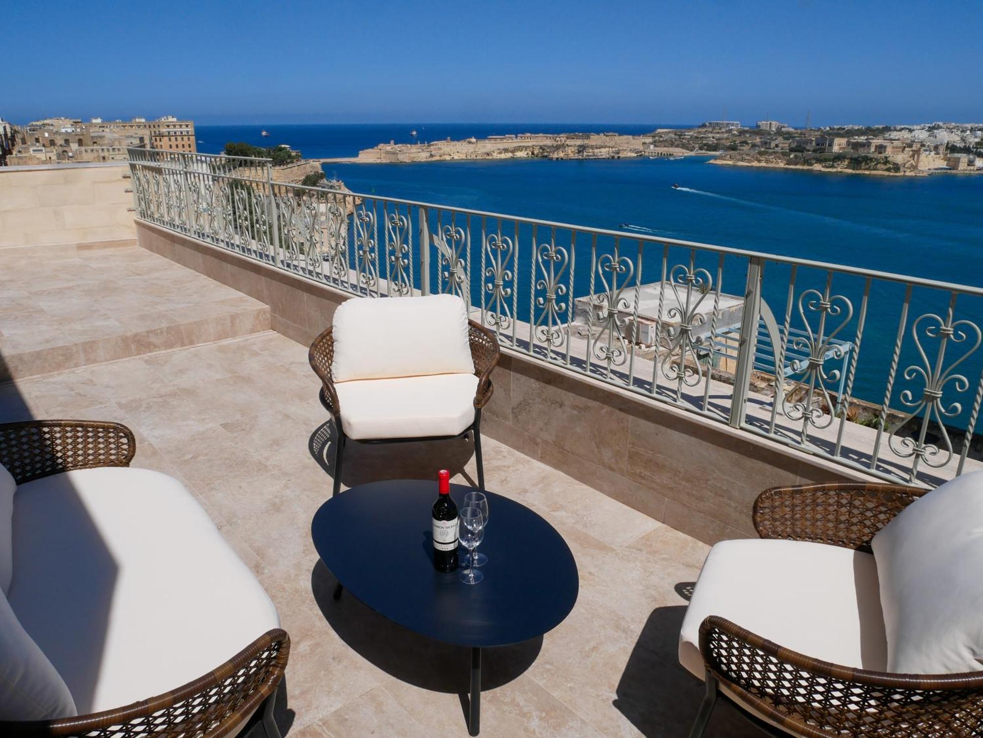 Battery House Hotel Valletta Luaran gambar