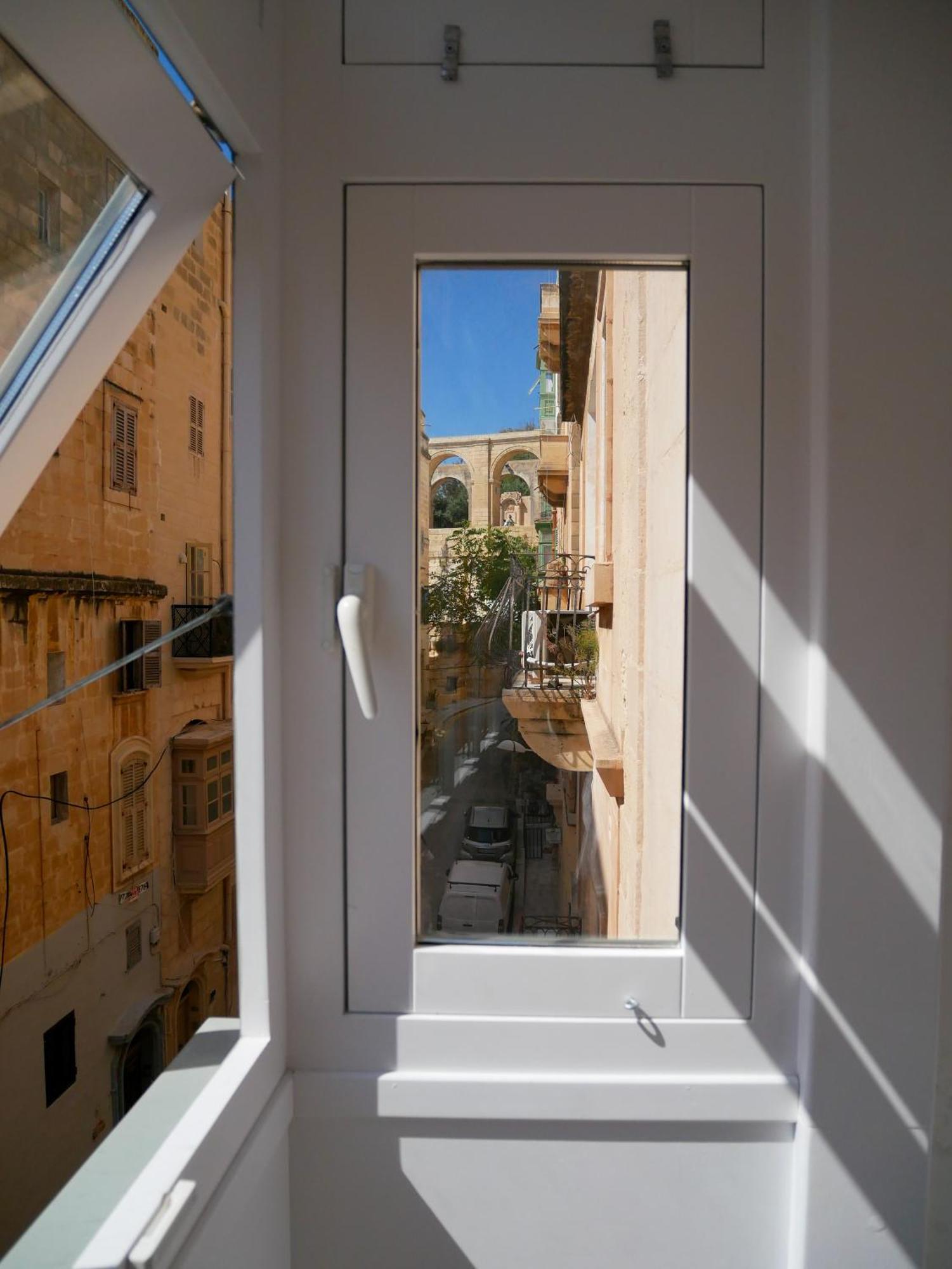 Battery House Hotel Valletta Bilik gambar